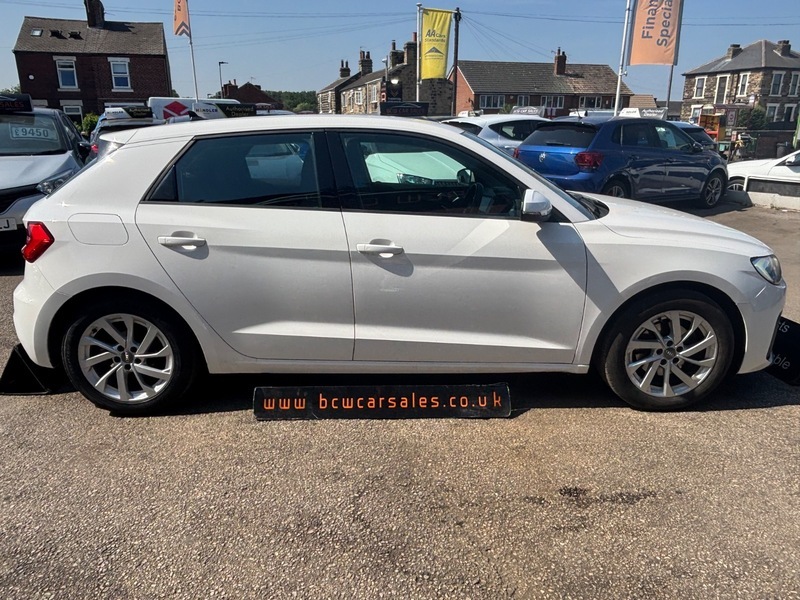 Audi A1 Sportback Tfsi Sport White #6