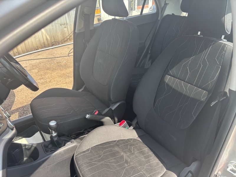 Kia Picanto Hatchback White #17