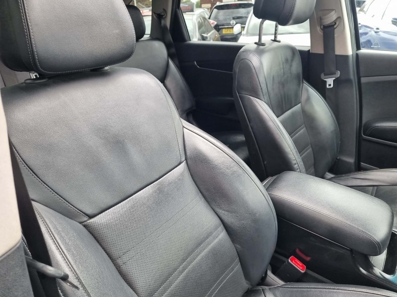 Kia Sorento Sorento Kx-2 Crdi Isg 4X4 White #25