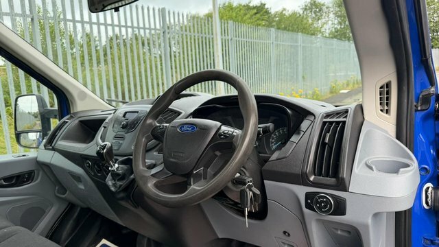 Ford Transit Custom Ford 270 L1 Die 2.2 Tdci 125Ps Low Roof Trend Van Blue #9