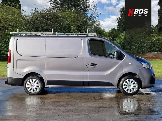 Renault Trafic 1.6 Sl27 Sport Nav Dci 120 Bhp Silver #8