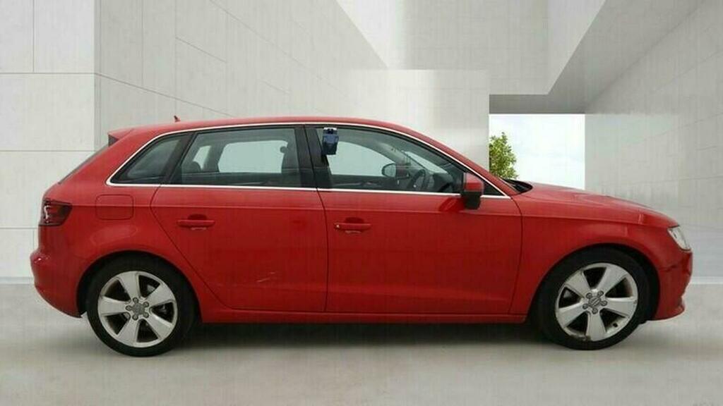 Audi A3 Hatchback 2.0 Tdi Sport Sportback Euro 5 Ss LP63XFK Red #5