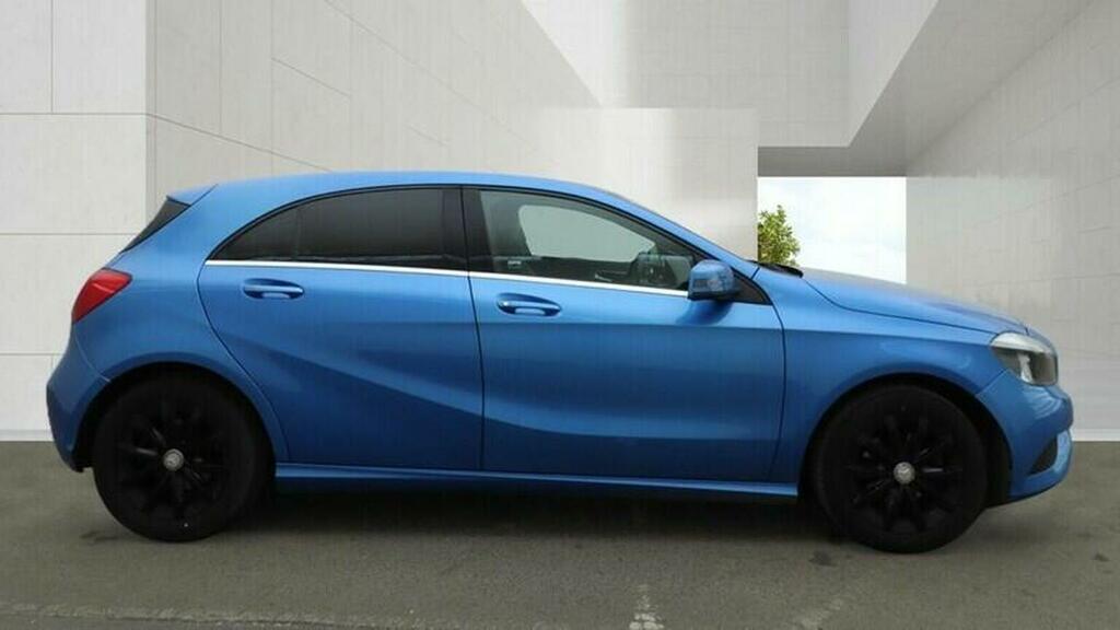 Mercedes-Benz A Class 1.5 A180 Cdi Se 7G-dct Euro 5 Ss Blue #3