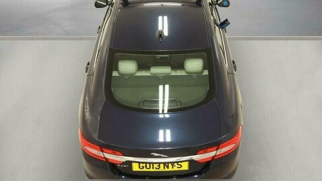 Jaguar XF 2013 13 3.0D Black #8