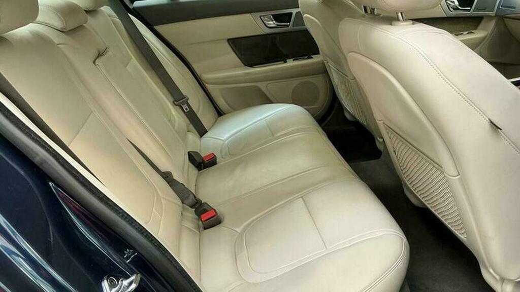 Jaguar XF 2013 13 3.0D Black #10