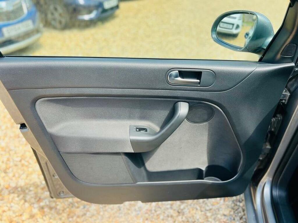 Volkswagen Golf Plus Plus 1.6 Silver #11