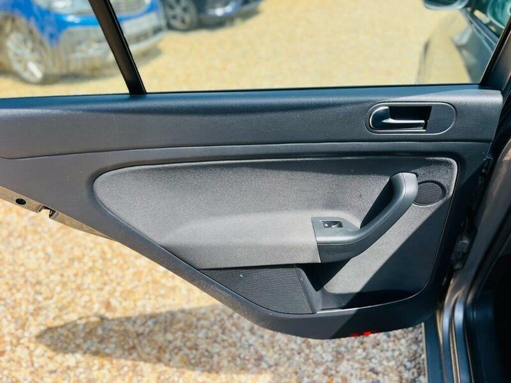 Volkswagen Golf Plus Plus 1.6 Silver #14