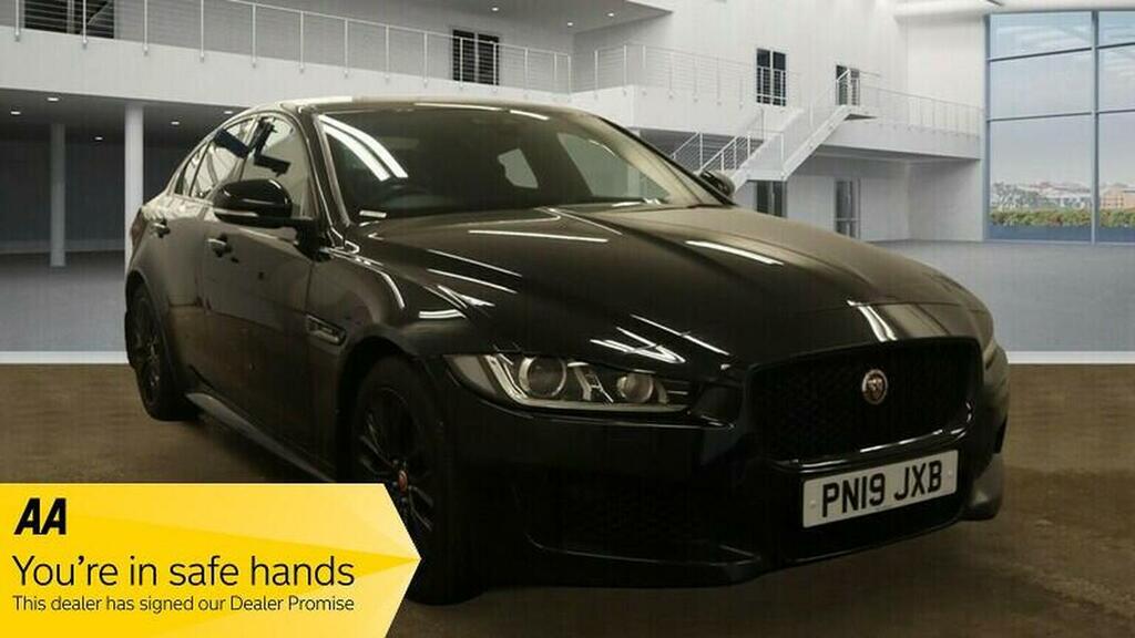 Jaguar XE Saloon 2.0I Landmark Euro 6 Ss 20191 PN19JXB Black