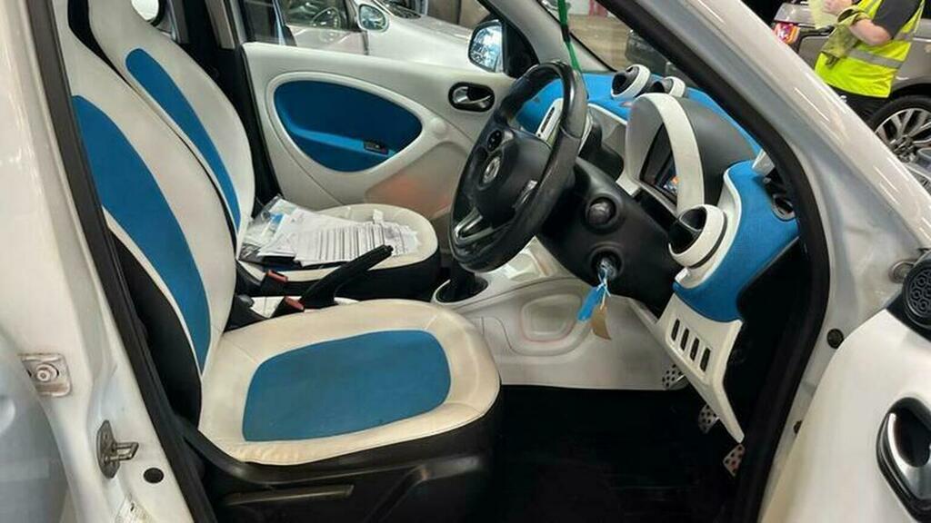 Smart Forfour 2015 1.0 Prime Premium 71 Bhp Orange #11