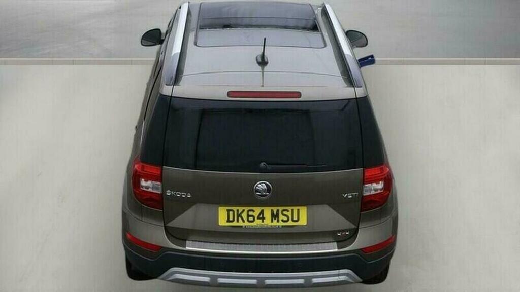 Skoda Yeti White #8