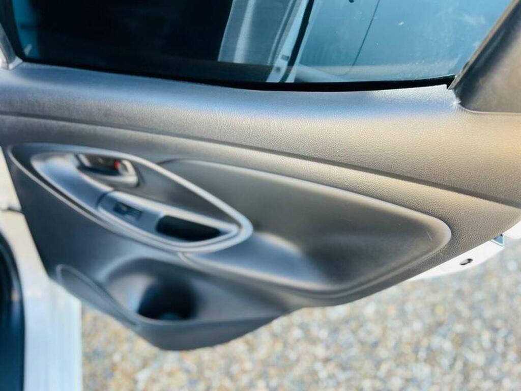 Toyota Yaris Hatchback Grey #14