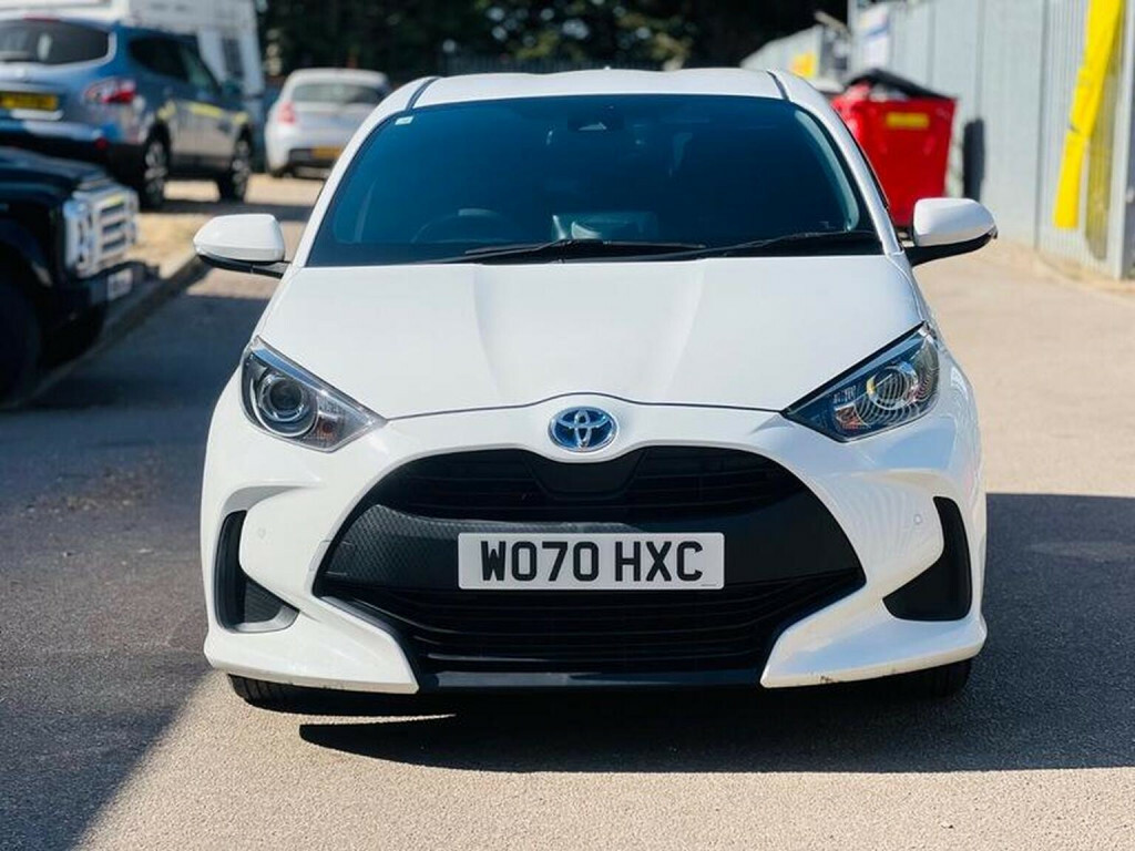 Toyota Yaris Hatchback Grey #30