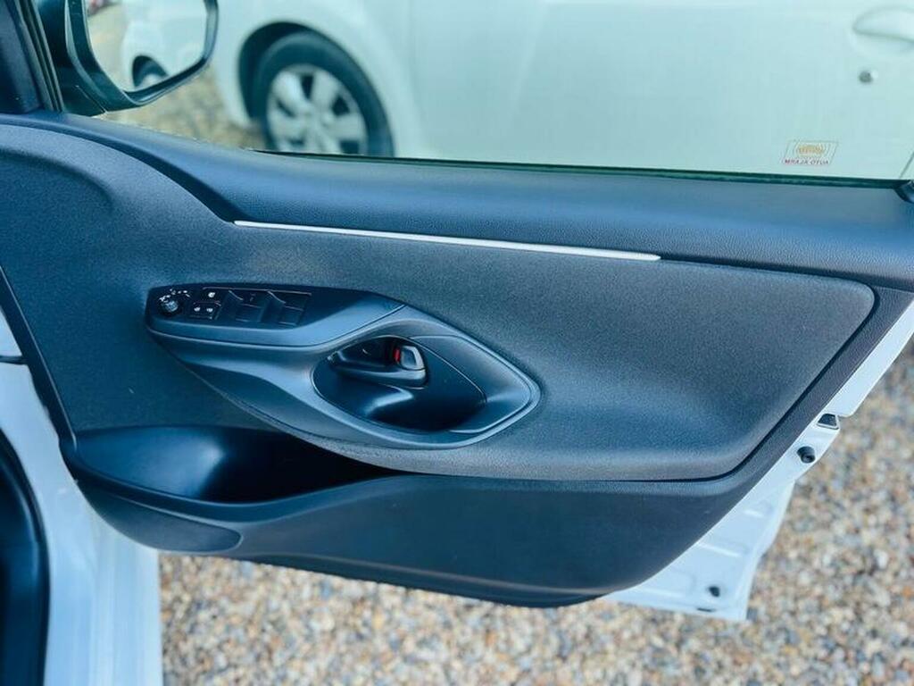 Toyota Yaris Hatchback Grey #16