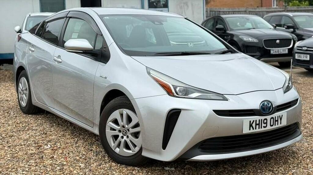 Toyota Prius 1.8 Vvt-i Hybrid S Cvt Black #3