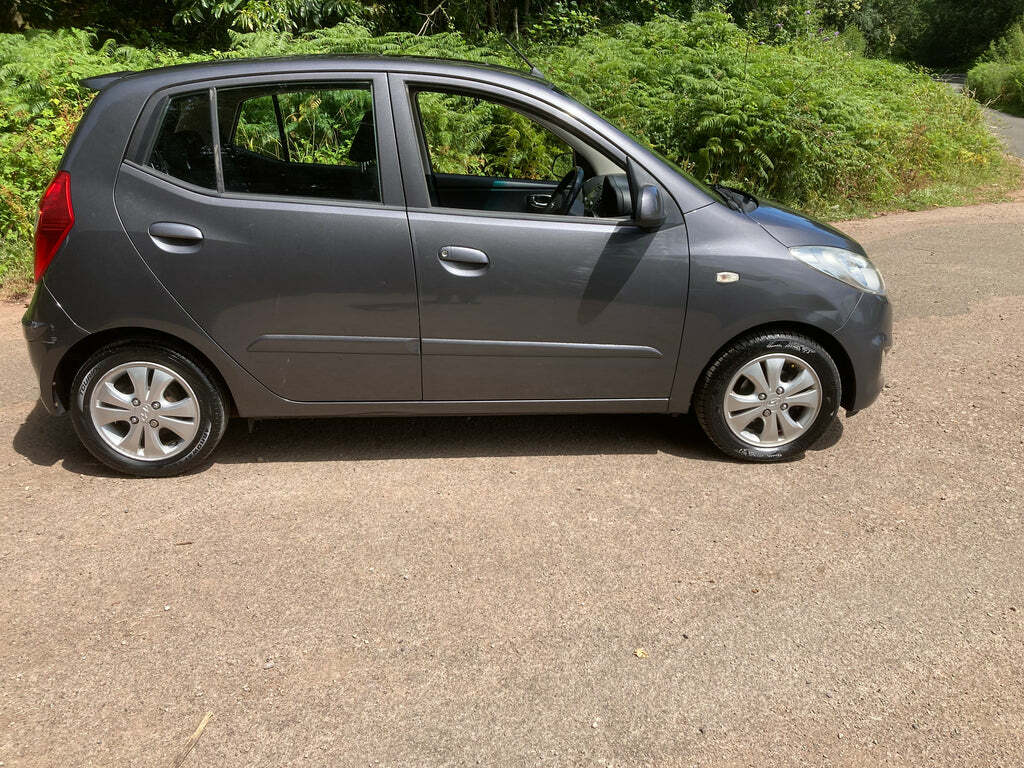 Hyundai I10 10. 1.2 Style Full Service History Very Well Cared Grey #6