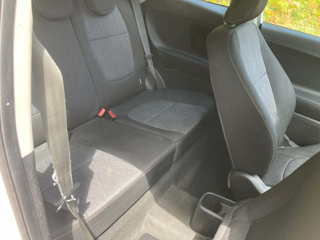 Kia Picanto Hatchback Red #11