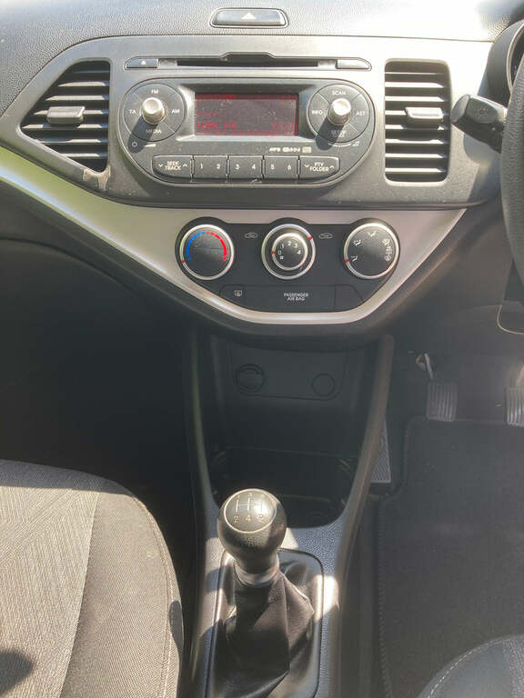 Kia Picanto Hatchback Red #17