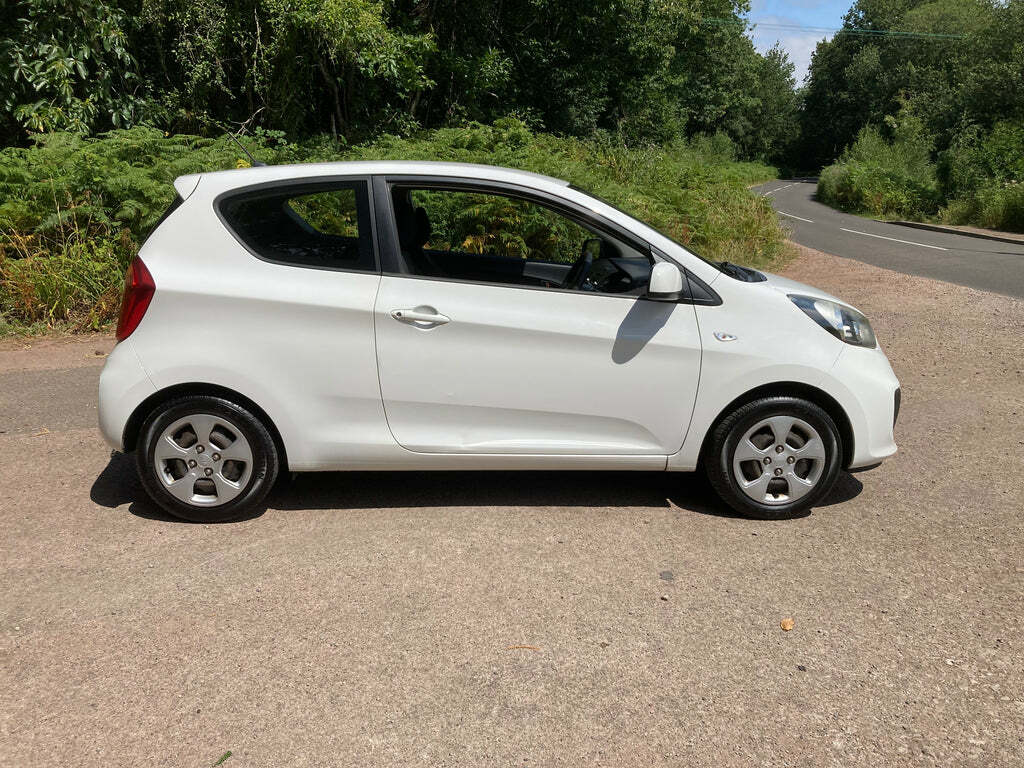 Kia Picanto Hatchback Red #6