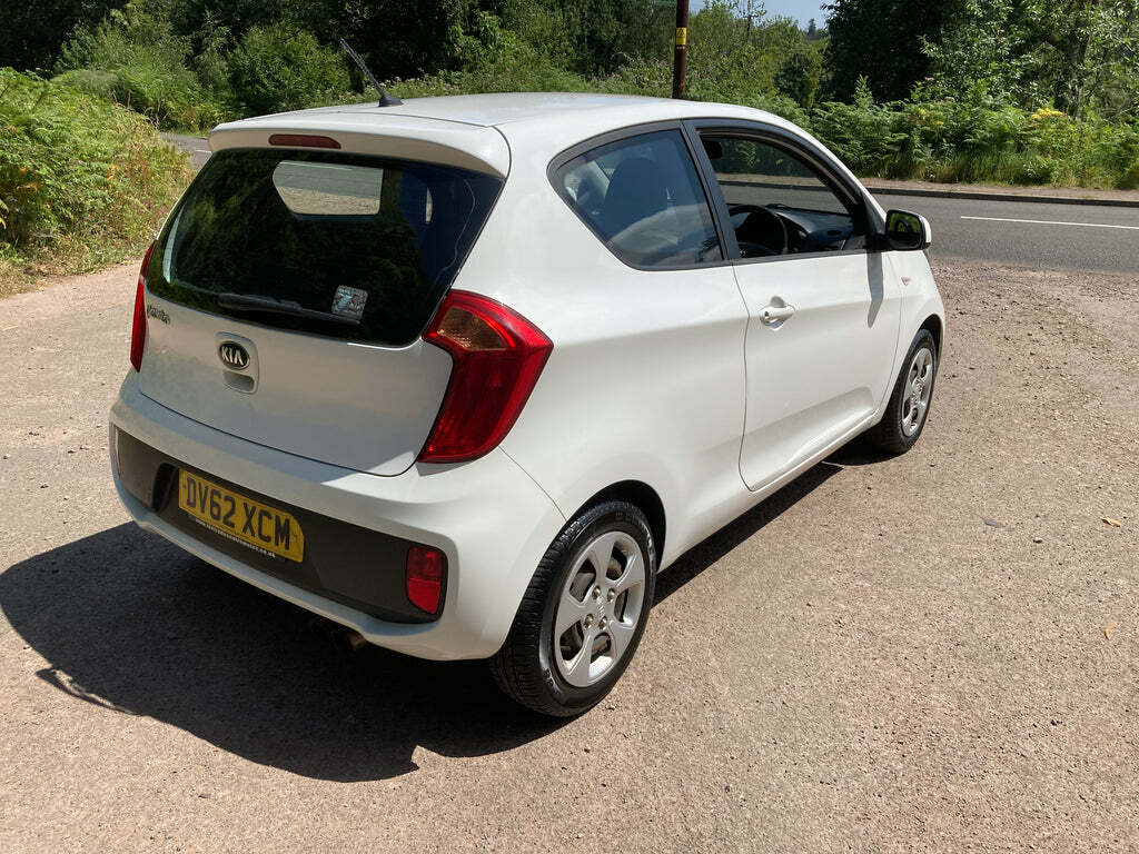 Kia Picanto Hatchback Red #5