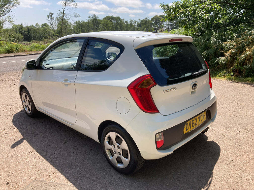 Kia Picanto Hatchback Red #3