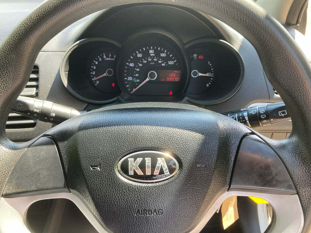 Kia Picanto Hatchback Red #19
