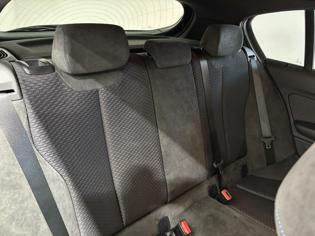 BMW 1 Series Black #16