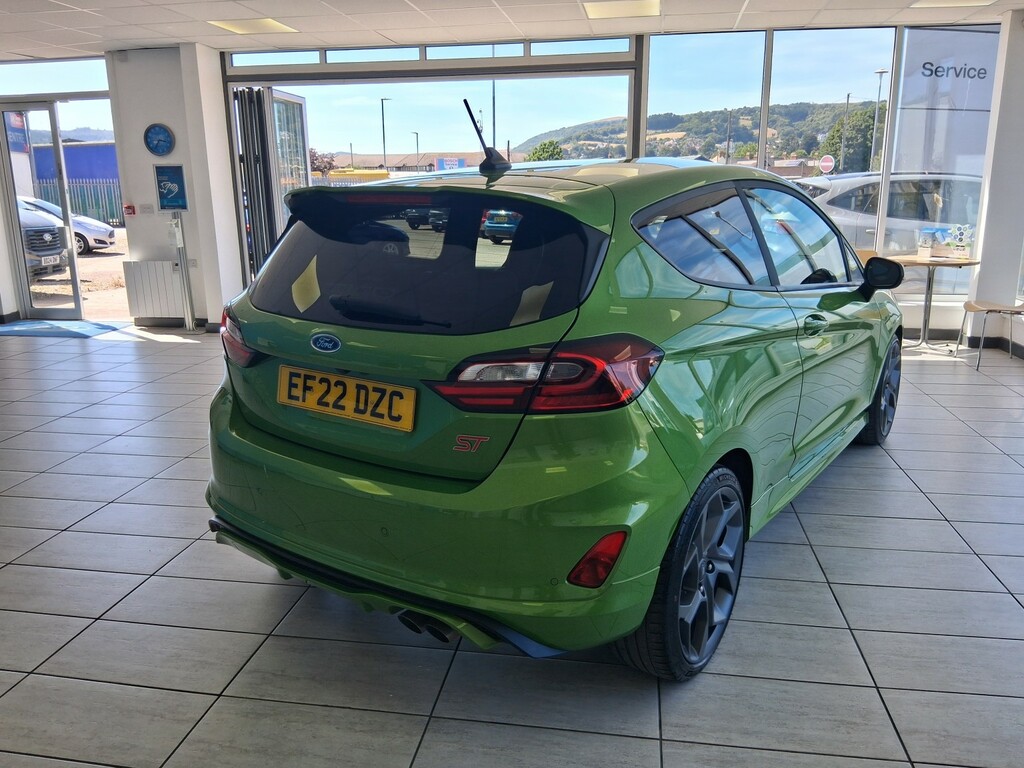 Ford Fiesta 1.5 Fiesta St-3 1.5L Ecoboost 200Ps Fwd 6-S EF22DZC Green #4