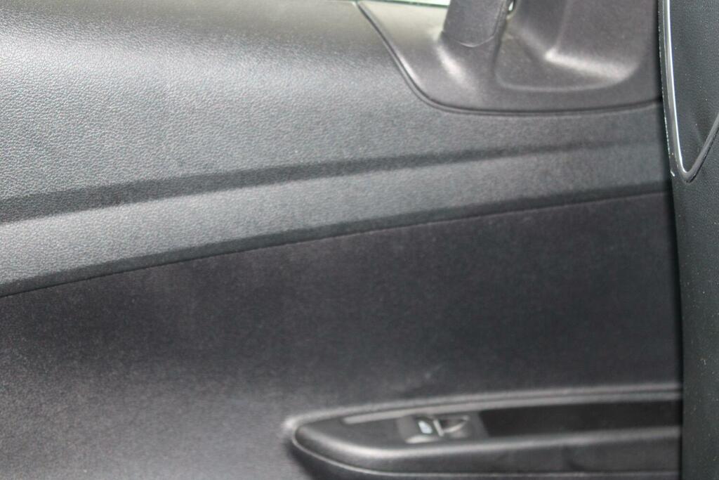 Ford B-Max B-max Titanium T Black #28