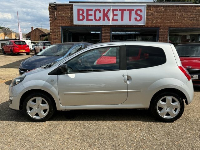 Renault Twingo 16V Dynamique Hatchback Silver #4