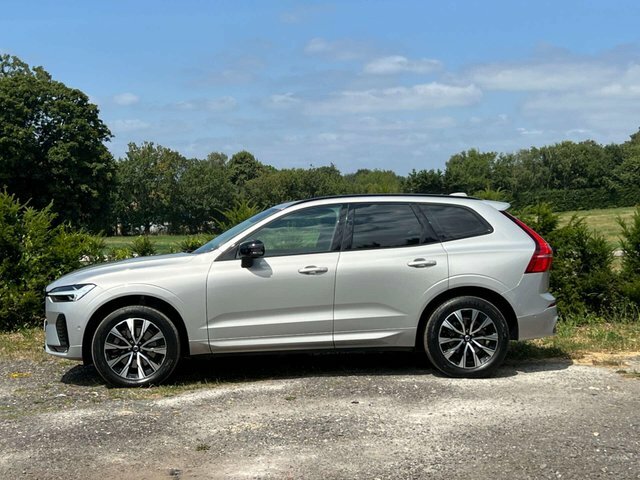 Volvo XC60 2.0 B4 Mhev Plus WD73LCA Silver #4