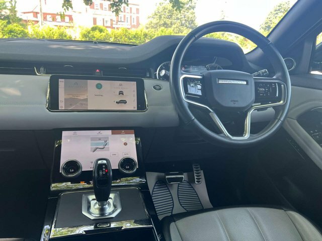 Land Rover Range Rover Evoque 2.0 D200 Mhev R-dynamic AU22OKV Grey #3