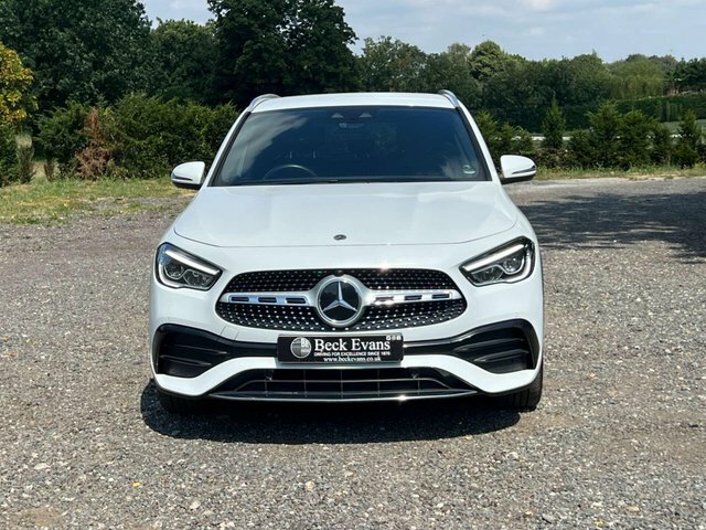 Mercedes-Benz GLA Class 1.3 Gla200 Amg Line GN21WJZ White #2