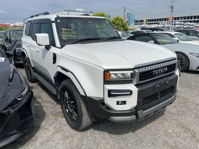Toyota Land Cruiser 2.8 250 VX Suv White