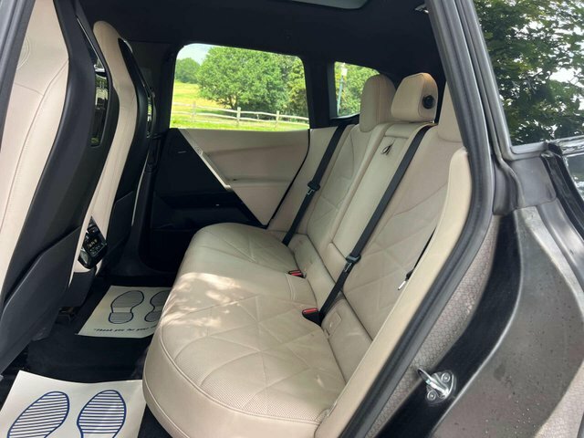 BMW iX IX X Drive40 M Sport White #22