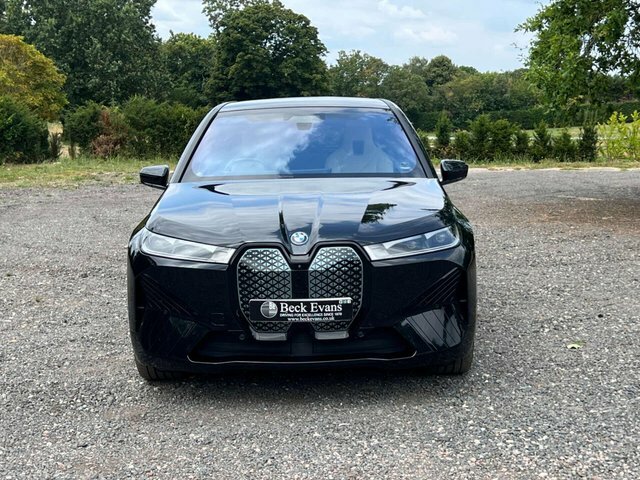 BMW iX 40 76.6Kwh M Sport Black #2