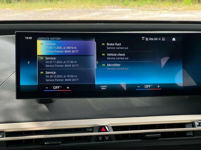 BMW iX IX X Drive40 M Sport White #47
