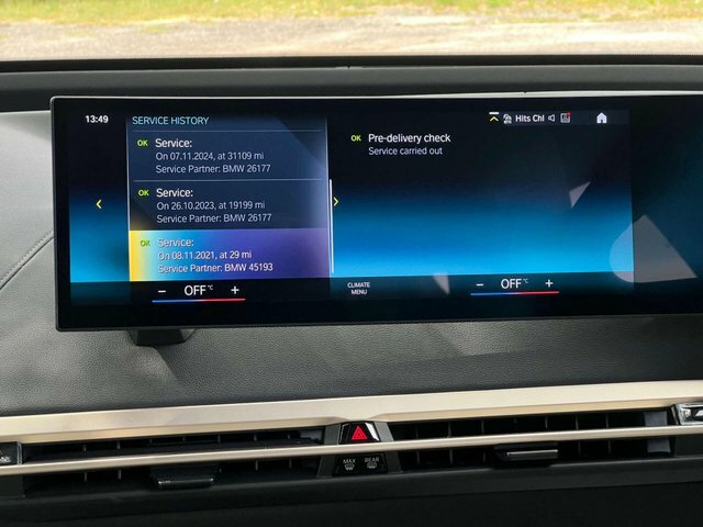 BMW iX IX X Drive40 M Sport White #46