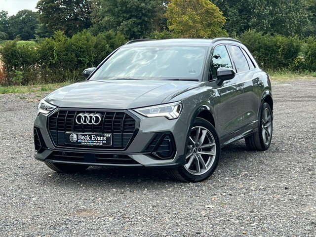 Audi Q3 1.5 Tfsi Cod 35 Black