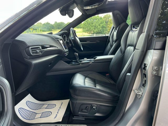 Maserati Levante Suv Black #28