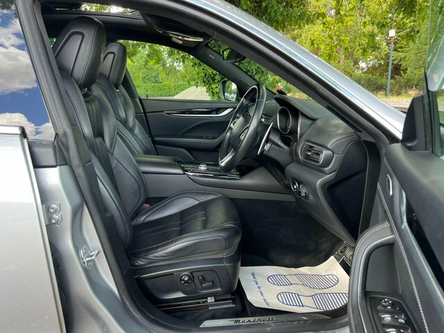 Maserati Levante Suv Black #14