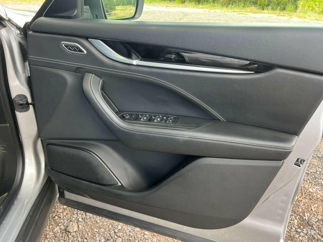 Maserati Levante Suv Black #18