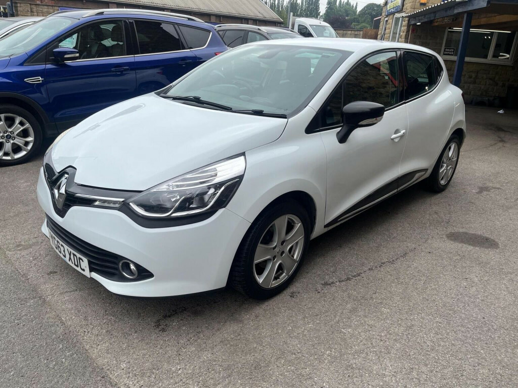 Renault Clio Black #19