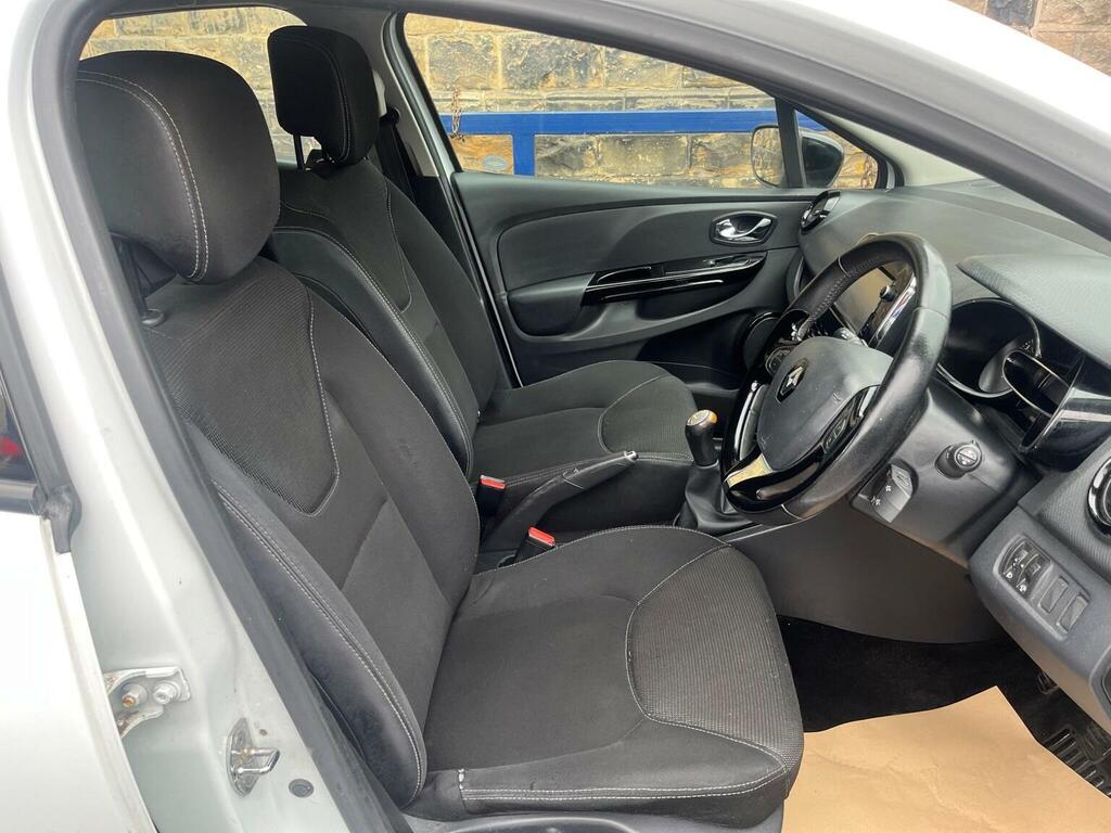 Renault Clio Black #8