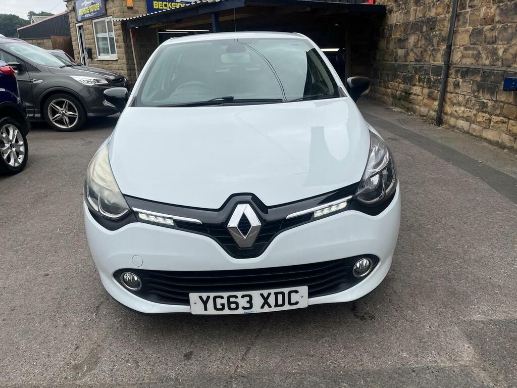 Renault Clio Black #2