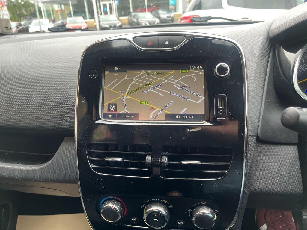 Renault Clio Black #16
