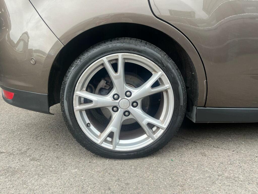 Ford Grand C-Max Mpv Grand Blue #19