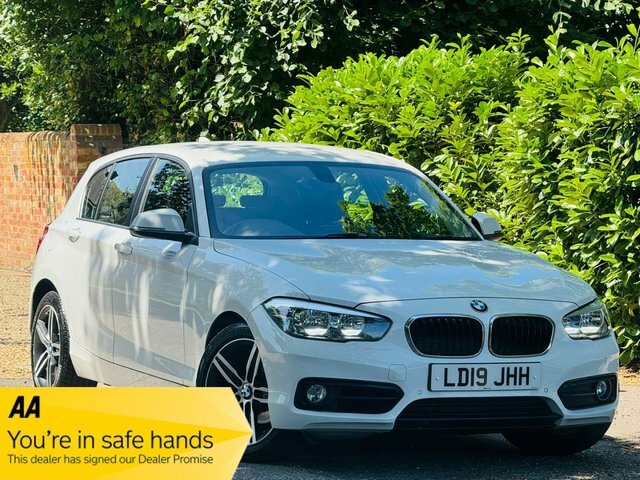 BMW 1 Series 1.5 118I Gpf Sport Hatchback Euro White