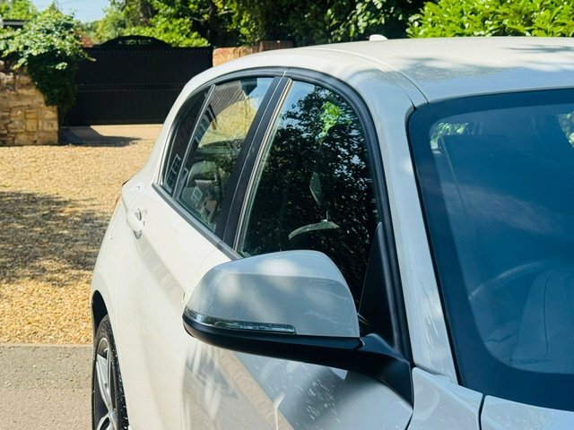 BMW 1 Series 1.5 118I M Sport 139 Bhp White #14