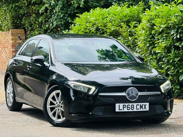 Mercedes-Benz A Class 1.5 A180d Sport Hatchback 7G-dct Euro 6 Black #2