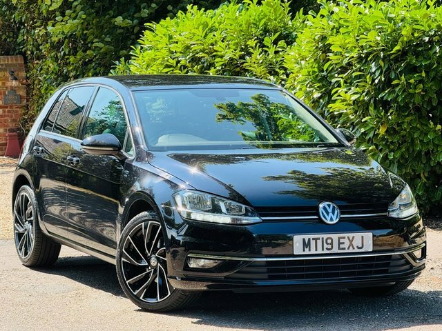 Volkswagen Golf 1.0 Tsi Match Hatchback Euro 6 MT19EXJ Black #2